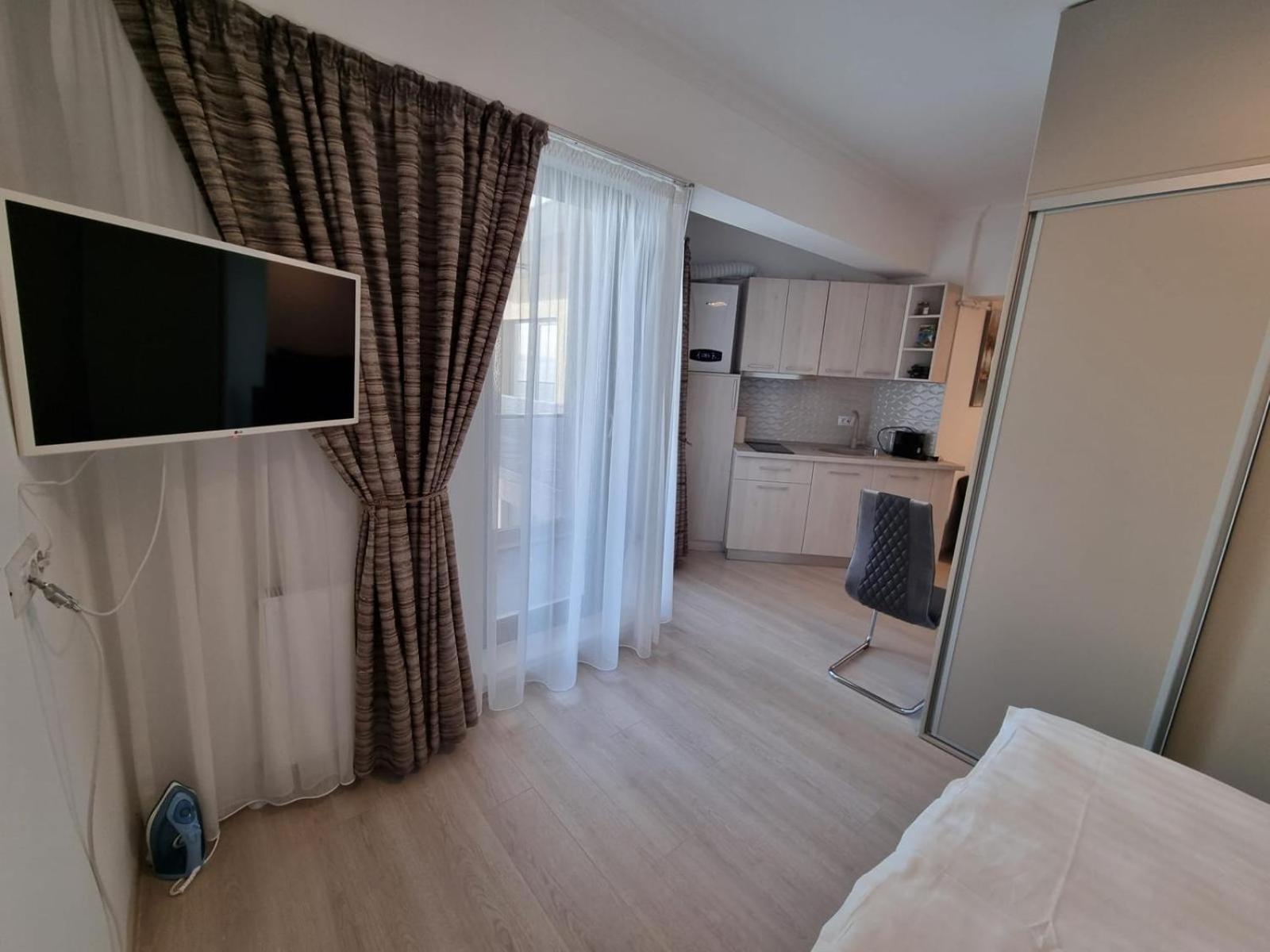 Kitty Studio Sunset Lake Lejlighed Mamaia Eksteriør billede
